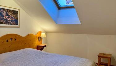 Cozy 4 bedroom duplex apartment, spa residence - Photo 5