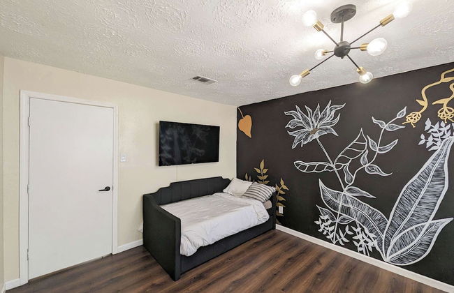 Vibrant Getaway Say Hello to the Best of Houston - Foto 6