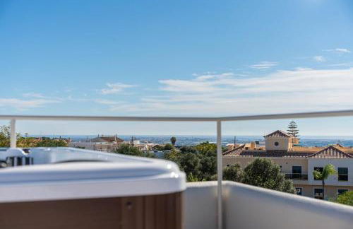 New Villa - Rooftop Jacuzzi & Sunset Views - Foto 18