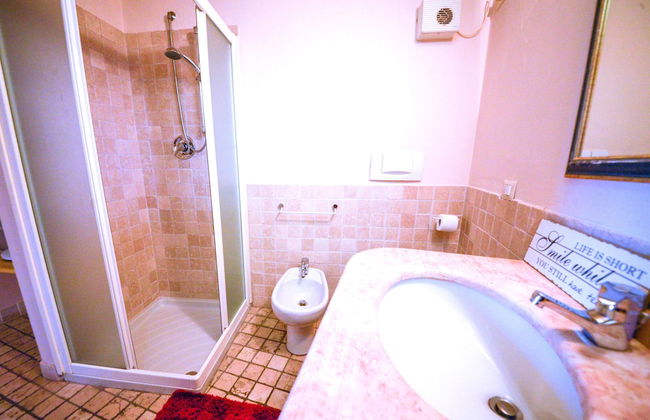 Queen of the Lake - Foto 59