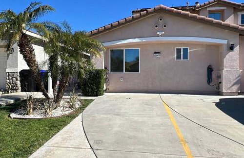 NEW! 2-Bedroom Fontana Guest House close to Kaiser Permanente - Photo 17