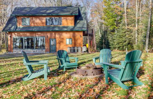 Private Dock, BBQ Ready Lakefront Fifield Home! - Foto 26