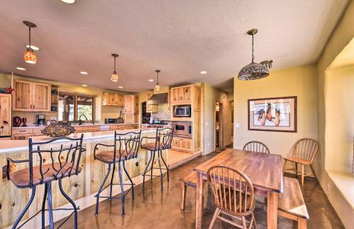 Luxe Twin Lakes House with Mountain and Lake Views! - Foto 2