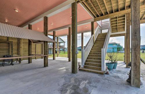 Ocean View and Wraparound Deck Crystal Beach Home! - Foto 26
