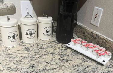 Vibrant Oasis in the Heart of Midtown & Downtown - Foto 23