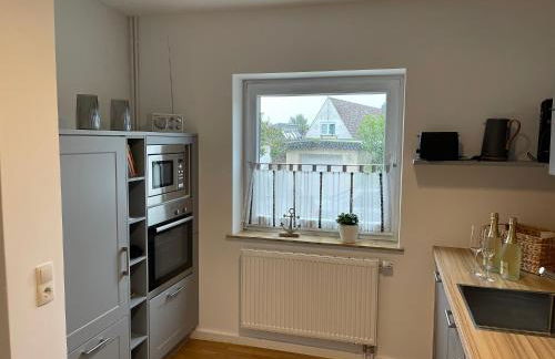 Family House - Photo 6