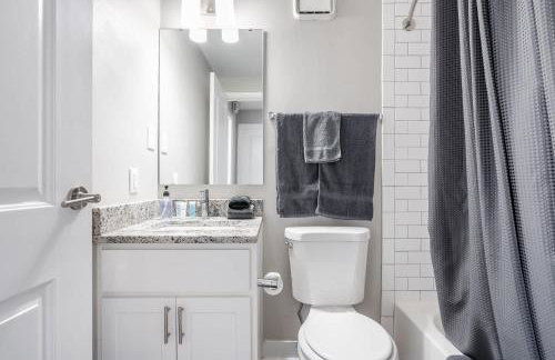 Spacious 2BR Apt on Mass Ave w Kitchen - Foto 26