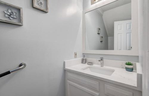 Long Stay Special Cozy Home Near Uptown - Foto 19