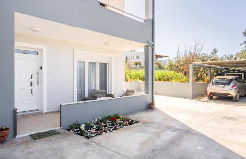 S&V Luxury Apartment - Photo 24