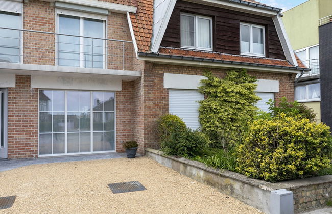 Modern Villa w/ Private Yard - Foto 41