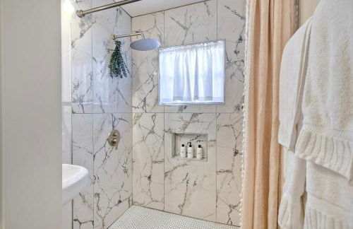 Walk To Beach - EV Charger - Outdoor Dining - 2BR - Foto 23