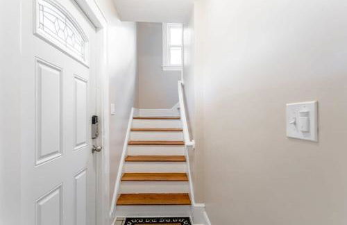 The B&W Haven 5BR Home with yard theater - Foto 24