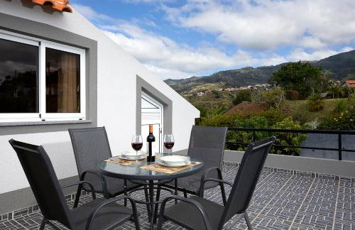 Martinho Apartment View - Photo 16