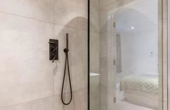 3 Bedroom, 3 bathroom large flat with sea views! - Foto 19