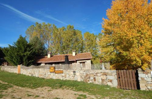 Casa Rurales Cimera y Brincalobitos - Photo 42