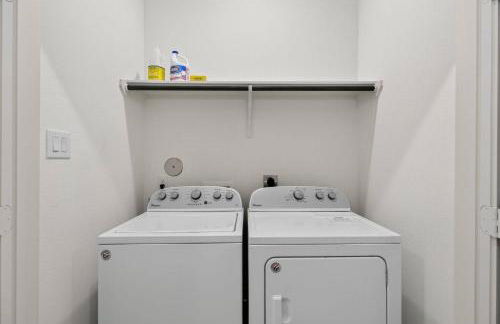 Luxury Home: Mins to NRG, Hobby Airport & Midtown - Foto 41