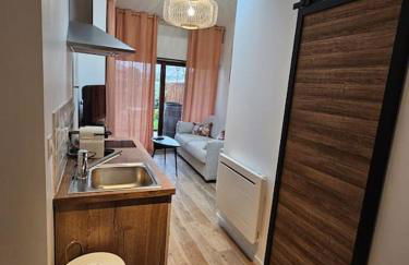 logement avec cuisine et jardinet proche lac - Foto 6