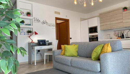 F&G 71100 - - Colazione inclusa - Box auto privato su richiesta - Foto 2