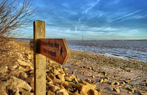 Stylish cottage in vibrant riverside village - Foto 27