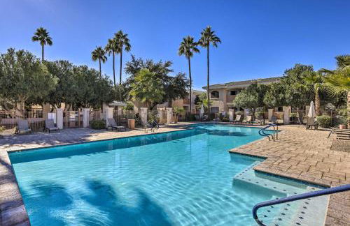 Families and Dogs Welcome! Phoenix Condo with Pool - Foto 1
