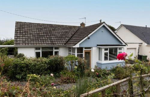 Stylish 2 bed pet-friendly coastal retreat - Foto 22