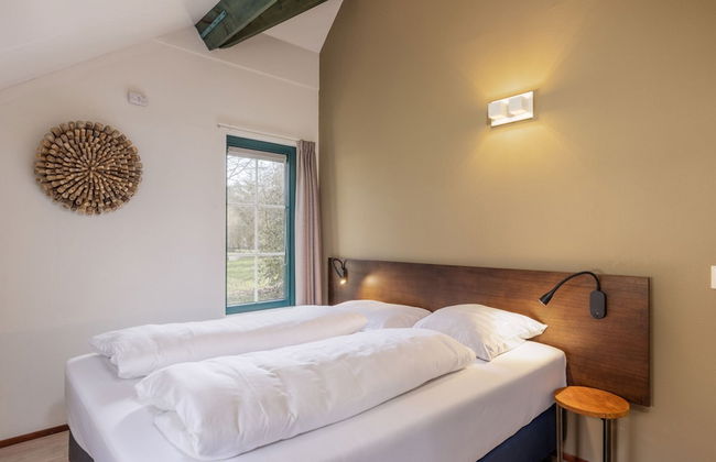 Bungalow in Veluwe Near Harderwijk - Photo 4