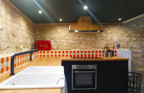 "La Case" - Magnifique ferme rénovée au cœur de la nature - Piscine privée sans vis-à-vis - Vue dégagée - Jardin - Stationnements gratuits devant la propriété - Belles prestations - Foto 57