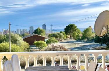 Bonito Chalet en Benidorm, negocios, estudios, salud - Foto 17