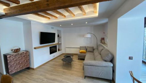 Pis turístic de 170 m2 a la plaça Porxada de Bagà - Foto 2