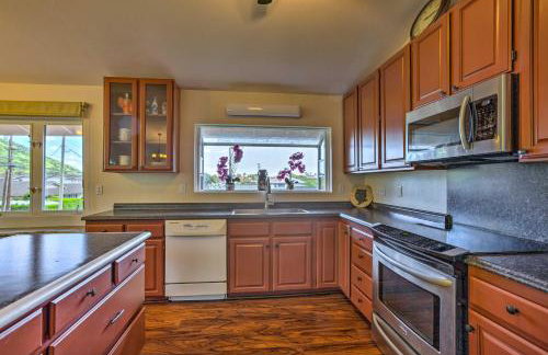 Serene Manoa Valley Home with Tropical Mtn Views! - Photo 7