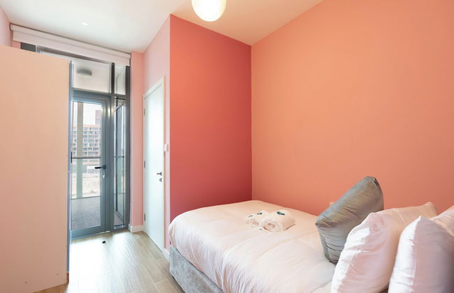 Bloomfields Iconic 2BR Duplex Apartment - Photo 3