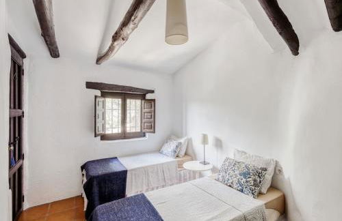 Villa in Montefrio near Iznajar Lake - Photo 16