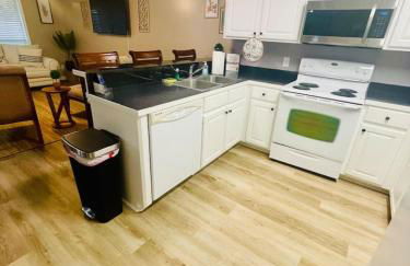 EastGate 4A Cozy family retreat close to downtown Hammond - Foto 55