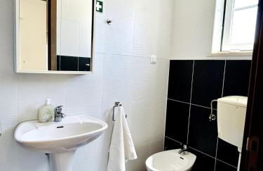 Casa Martins Country Apt 3 - Private parking & WiFi - Foto 6