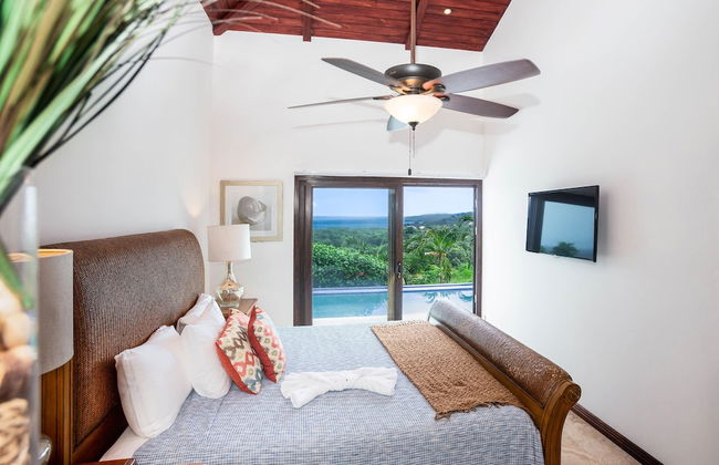 Pristine Bay Villa 1304 with large pool - 3 bedroom 3 Condo by RedAwning - Foto 4