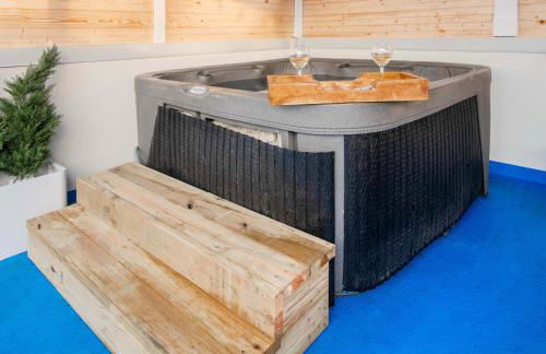 Teeni Santorini Hot tub Sauna and RL Therapy - Foto 17