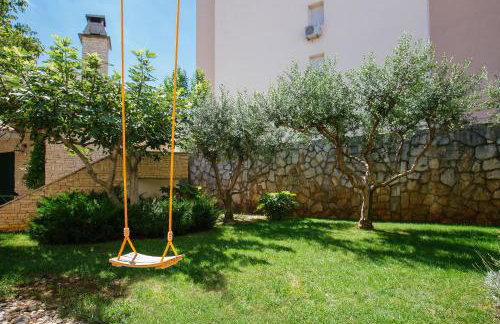 Peaceful Family Apartment with PRIVATE GARAGE Free Parking, Split - Foto 3