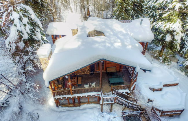 Log Cabin on the Stream - Photo 31