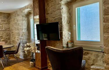 Luxury Apt Petra in 400 year old stone house 4+2 - Photo 27
