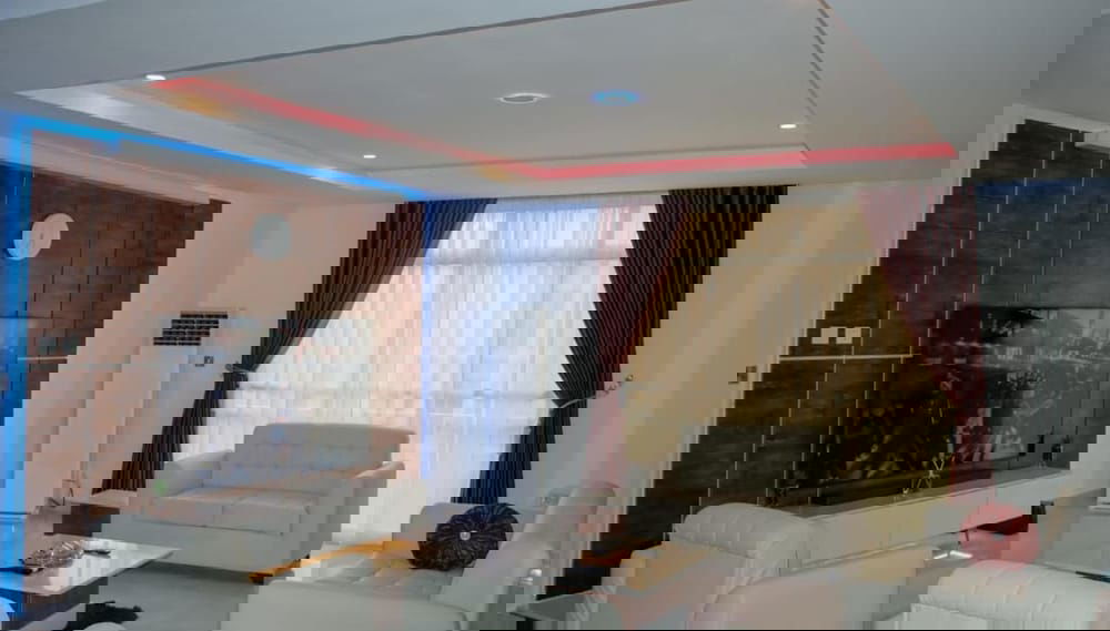 Coin salon dans le hall