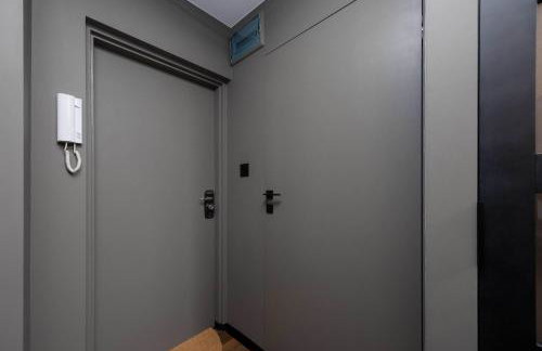 Central Warsaw Modern Studio with AC and next to the Metro by Noclegi Renters - Foto 17