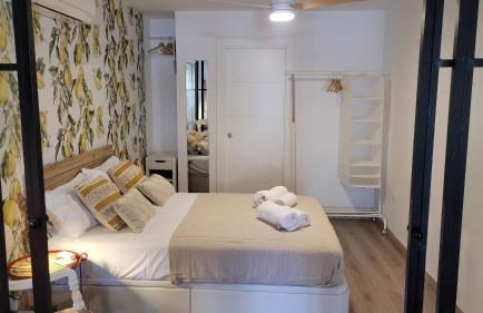 "COZY HOME", TERRACE, PARKING and POOL - Photo 12