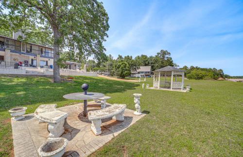 Waterfront Lake Eufaula Home Dock and Beach Access! - Foto 25