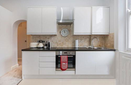 Cosy Kensington flat, 2 min to tube - Photo 9