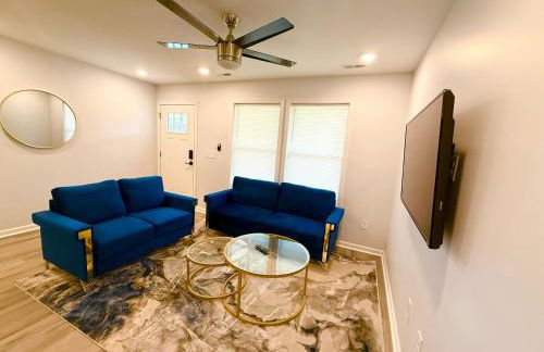 Bright, Cozy & Convenient - Minutes from UAB, Airport and Downtown Fun! - Foto 34