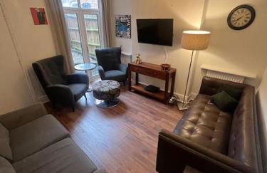 6 bed house - 12 minutes to City Centre - Foto 15