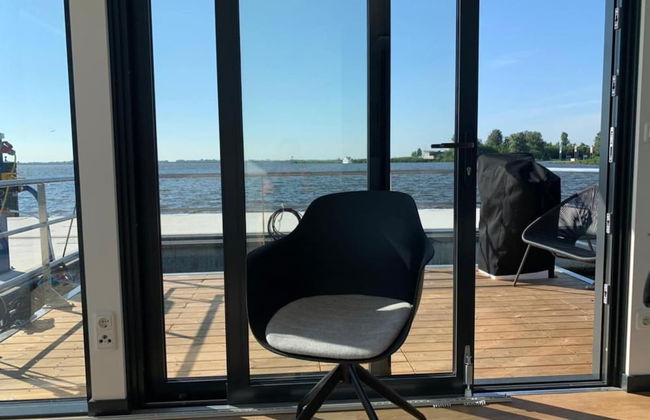 Houseboat Sneekermeer With Sun Deck - Foto 8