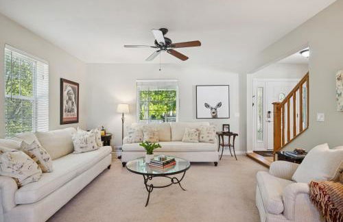 Creekside cutie 3br 2.5ba near skiing sleeps 8 - Foto 3