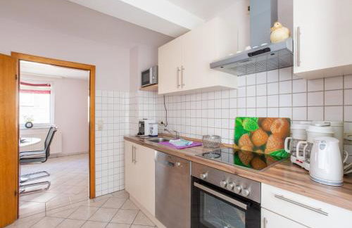 Delightful Holiday Home in Battenberg Near Forest - Photo 6