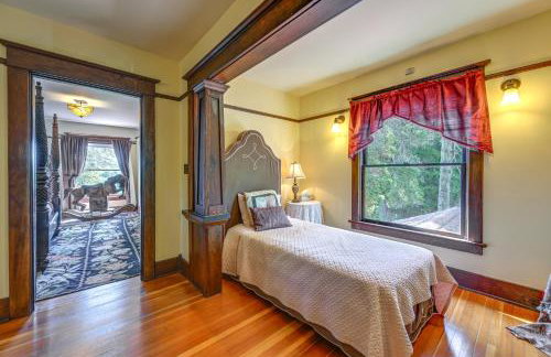 Historic Auburn House on 37 Acres with Private Lake! - Foto 16